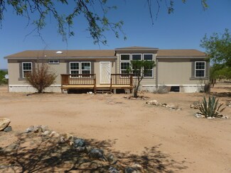 1740 W Falcon Way, Amado, AZ 85645