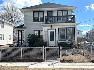 107 Baxter Ave, Quincy, MA 02169