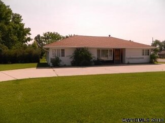 667 S 10th St, Douglas, WY 82633