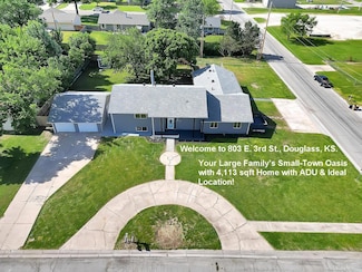 803 E 3rd St, Douglass, KS 67039