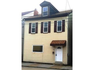 1109 Chartiers Ave, Mc Kees Rocks, PA 15136