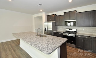 7867 Iron Rd, Lake Norman of Catawba, NC 28673