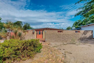 1141 Glorieta St NE, Albuquerque, NM 87112