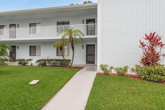 210 Martha Ln, Oldsmar, FL 34677