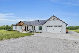 2363 Bainbridge Rd, Bates City, MO 64011