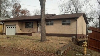 502 4th St, Doniphan, MO 63935