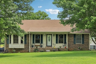 10615 Owens Chapel Rd, Springfield, TN 37172