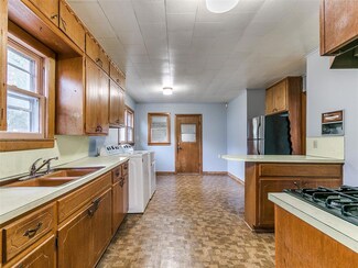 1907 N Market Ave, Shawnee, OK 74804