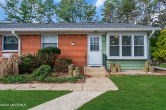 10 Bennington Ln, Manchester Township, NJ 08759