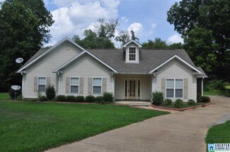 424 8th Ave SW, Childersburg, AL 35044
