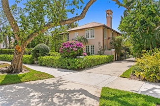 136 W Davis Blvd, Tampa, FL 33606