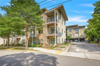 22 Moda Ln, Atlanta, GA 30307
