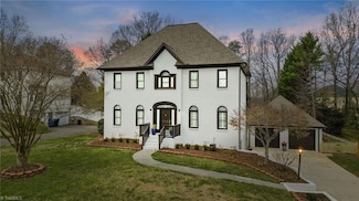7049 Orchard Path Dr, Clemmons, NC 27012