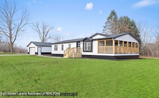 1976 Bolock Hwy, Charlotte, MI 48813