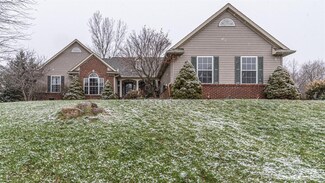 81 Pondridge Dr Unit 2, Pinckney, MI 48169