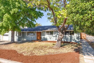 335 Tudor St, Ashland, OR 97520