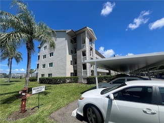 14891 Hole In 1 Cir Unit 101, Fort Myers, FL 33919