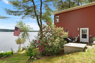 160 Heritage Woods Ln, Winthrop, ME 04364