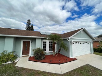 521 SW Sadwick Ave, Port Saint Lucie, FL 34953