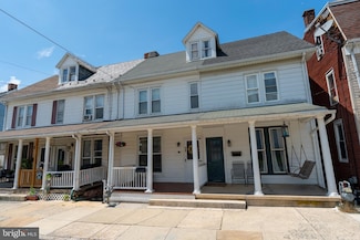 107 W Gay St, Red Lion, PA 17356