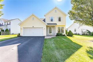 35 Wind Way Cir, Rochester, NY 14624
