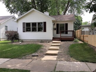 1129 K Ave NW, Cedar Rapids, IA 52405