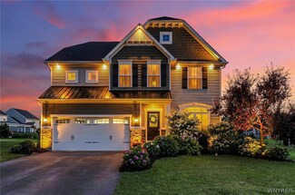 29 Middlebury Ln, Lancaster, NY 14086