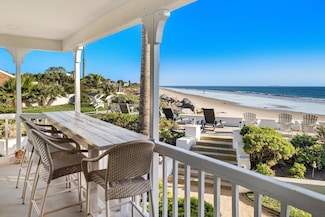 867 Sand Point Rd, Carpinteria, CA 93013