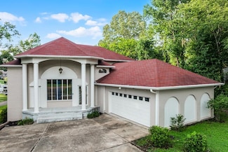 9606 Blue Spruce Dr, Lakeland, TN 38002