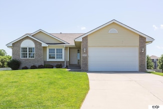 21113 Flagstone Cir, Gretna, NE 68028