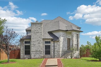 12848 Hilltop Dr, Balch Springs, TX 75180