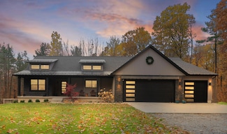 5460 Baldwin St, Hudsonville, MI 49426