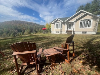 257 Partridge Rd, Guilford, VT 05301