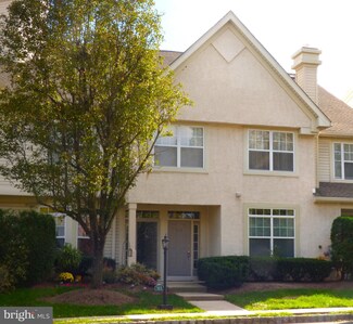 312 Dresher Woods Dr, Dresher, PA 19025