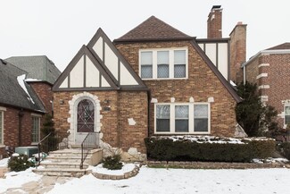 6304 N Le Mai Ave, Chicago, IL 60646