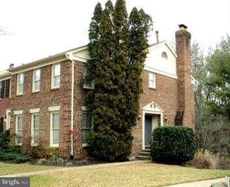 5184 Kimscott Ct, Annandale, VA 22003