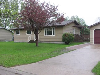 806 Newton Ave N, Fosston, MN 56542