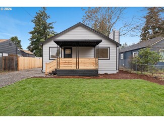 12607 SE Stephens St, Portland, OR 97233