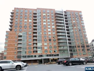 707 Hudson Park Unit C0707, Edgewater, NJ 07020