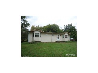 1491 S Riverside Dr NW, McConnelsville, OH 43756