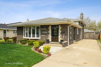 4631 Deyo Ave, Brookfield, IL 60513