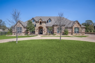1450 Forest Hills Dr, Aubrey, TX 76227