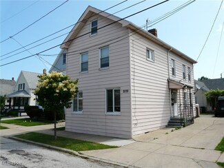 2079 Quail St, Lakewood, OH 44107