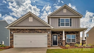 60 Lance Forest Rd, Fletcher, NC 28732