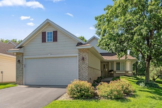 14745 Courtyard Cir, Burnsville, MN 55306