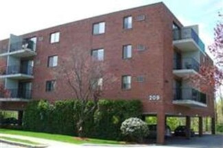 209 Riverview Ave Unit 8, Auburndale, MA 02466