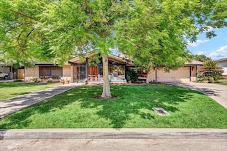 1967 Mulberry Dr, Hanford, CA 93230