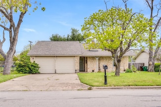 302 Garden Ct, Round Rock, TX 78664