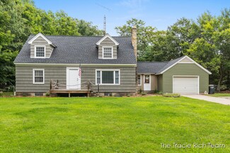 5424 Lake Harbor Rd, Norton Shores, MI 49441