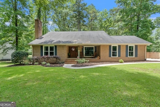 69 Club Forest Dr, Tennille, GA 31089